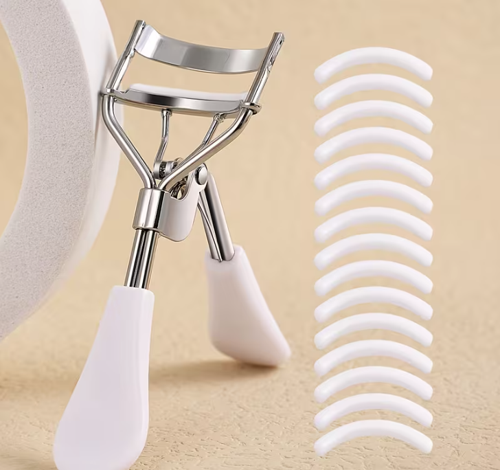 Eyelash Curler + 15 pads